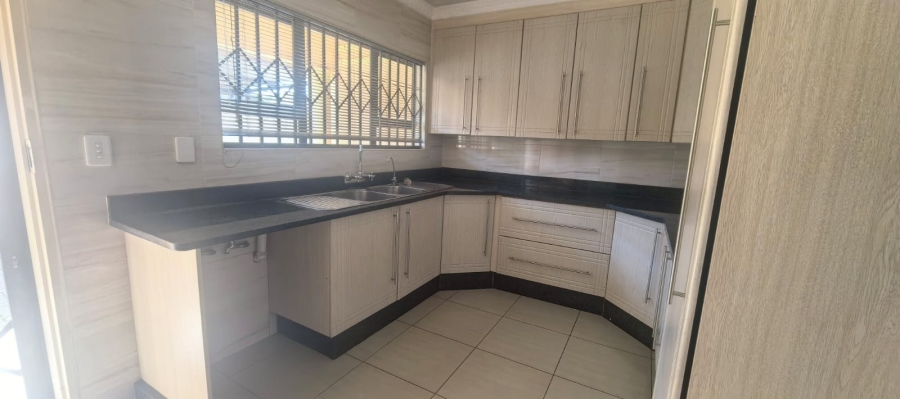 4 Bedroom Property for Sale in Die Heuwel Ext 4 Mpumalanga