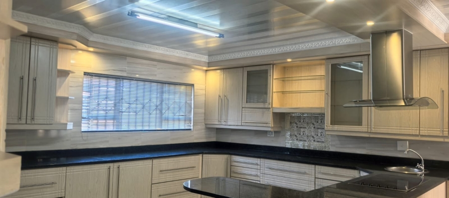 4 Bedroom Property for Sale in Die Heuwel Ext 4 Mpumalanga