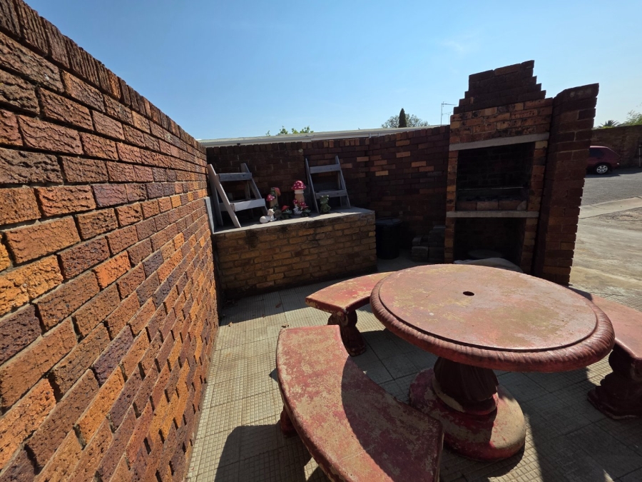 2 Bedroom Property for Sale in Secunda Mpumalanga