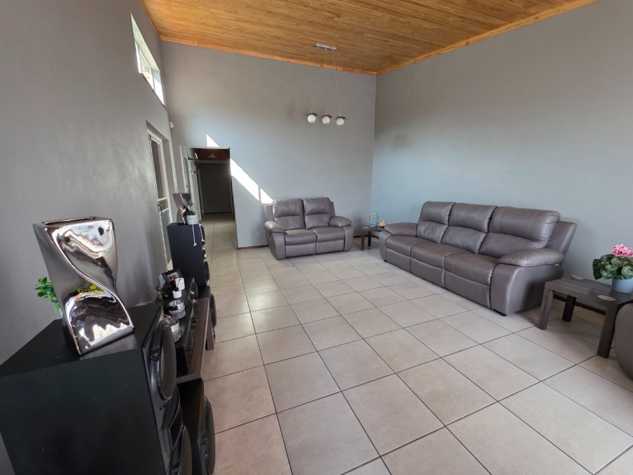 2 Bedroom Property for Sale in Secunda Mpumalanga