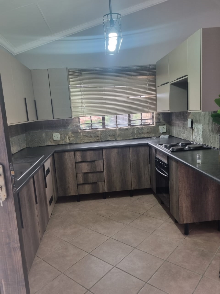 To Let 3 Bedroom Property for Rent in Die Heuwel Mpumalanga