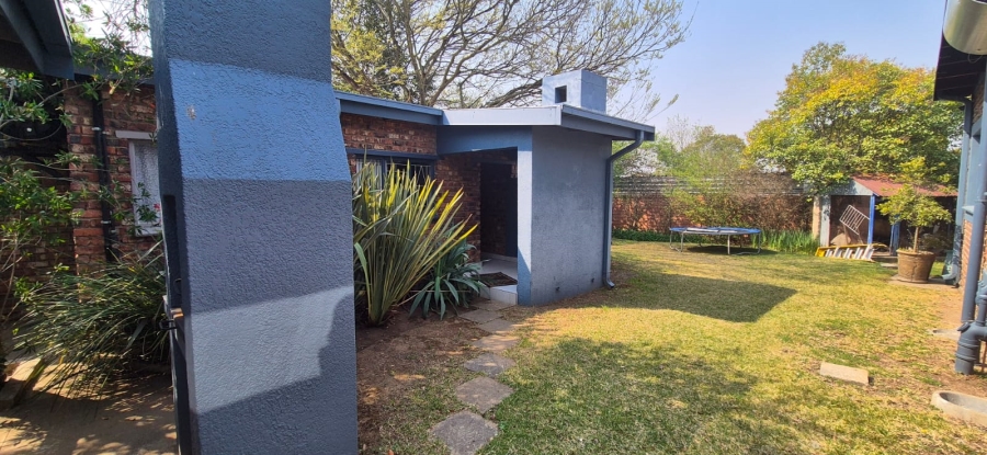 6 Bedroom Property for Sale in Volksrust Mpumalanga