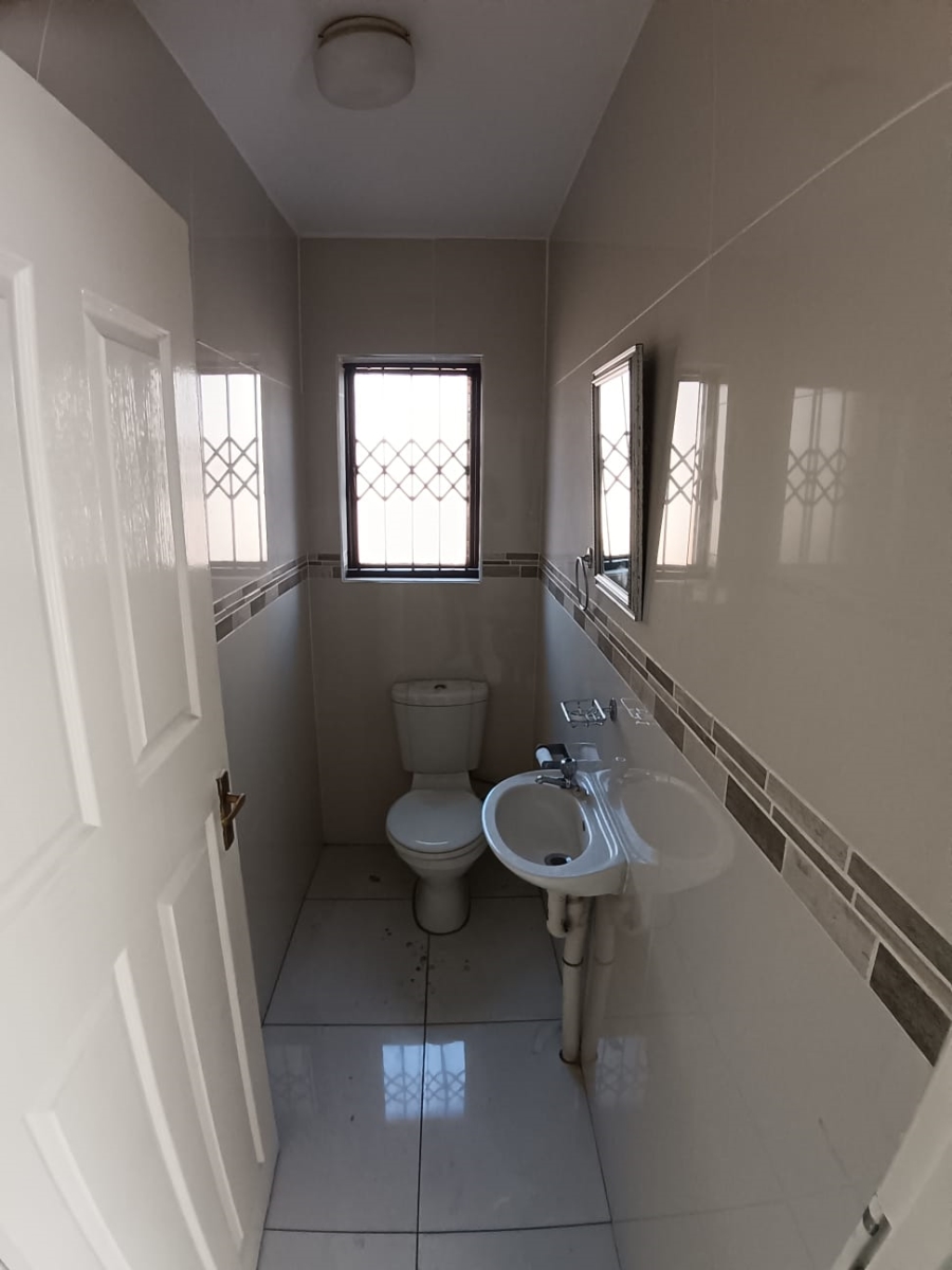 To Let 4 Bedroom Property for Rent in Hoeveld Park Mpumalanga