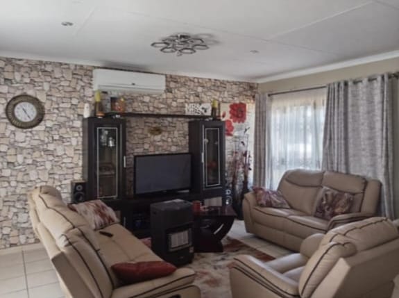 3 Bedroom Property for Sale in Komdraai Mpumalanga