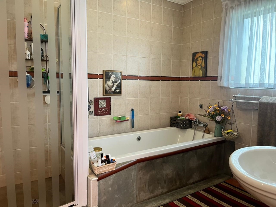 3 Bedroom Property for Sale in Suidheuwel Mpumalanga