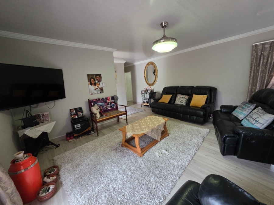 4 Bedroom Property for Sale in Sunset Park Mpumalanga