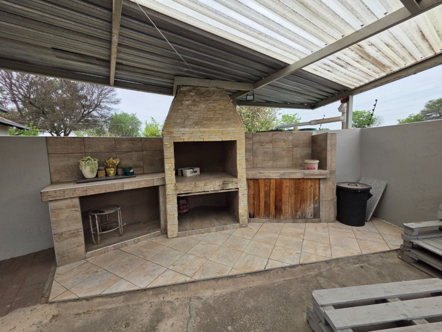 4 Bedroom Property for Sale in Sunset Park Mpumalanga