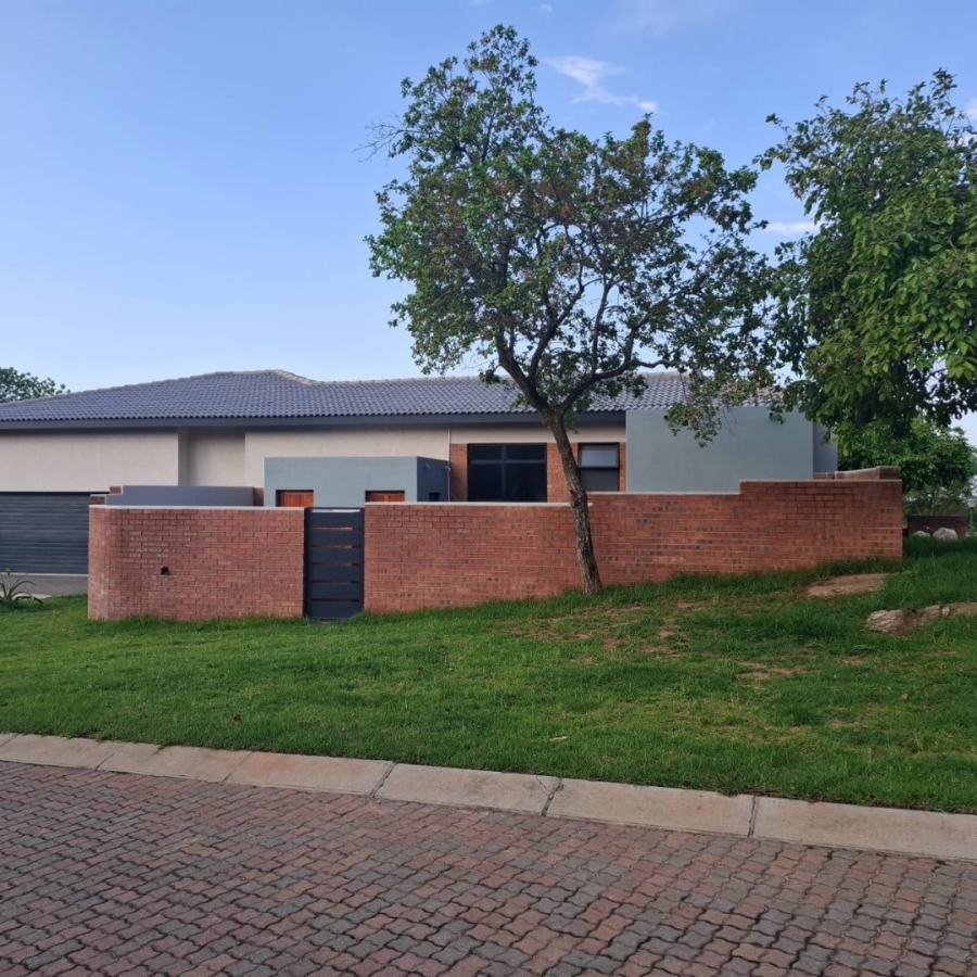 4 Bedroom Property for Sale in Sonheuwel Ext 1 Mpumalanga