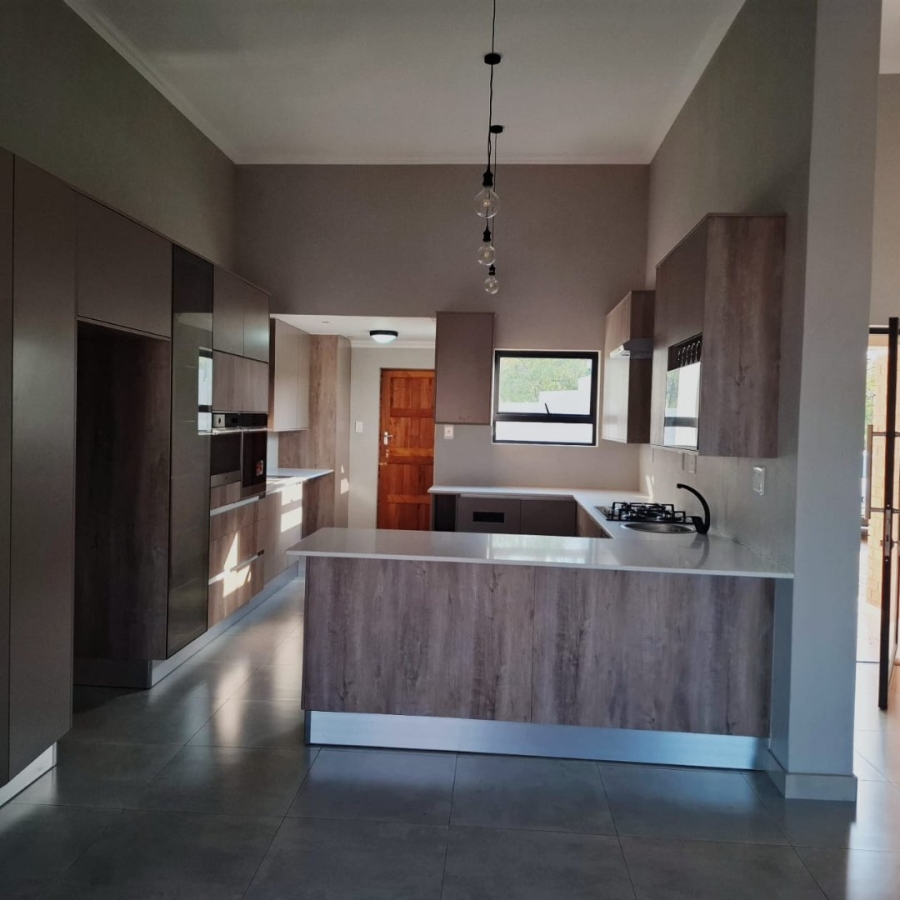 4 Bedroom Property for Sale in Sonheuwel Ext 1 Mpumalanga