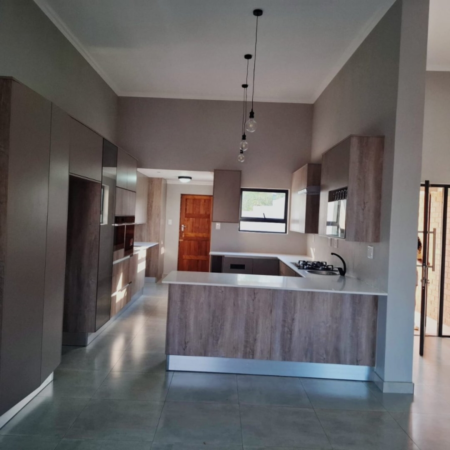 4 Bedroom Property for Sale in Sonheuwel Ext 1 Mpumalanga