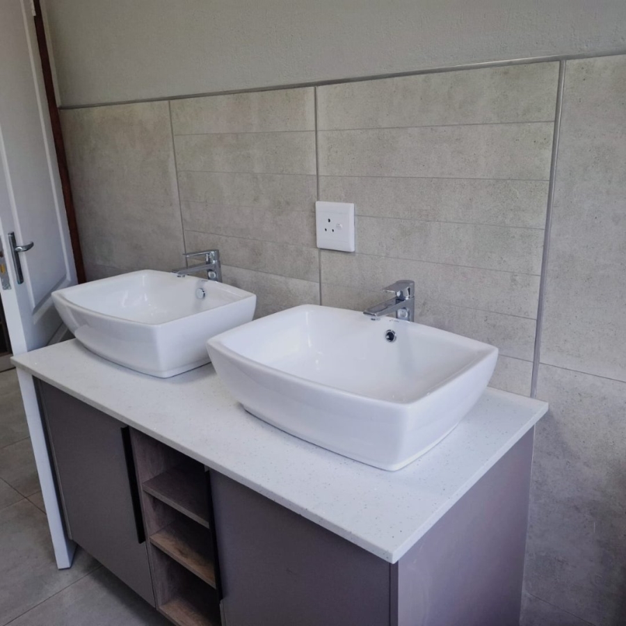 4 Bedroom Property for Sale in Sonheuwel Ext 1 Mpumalanga