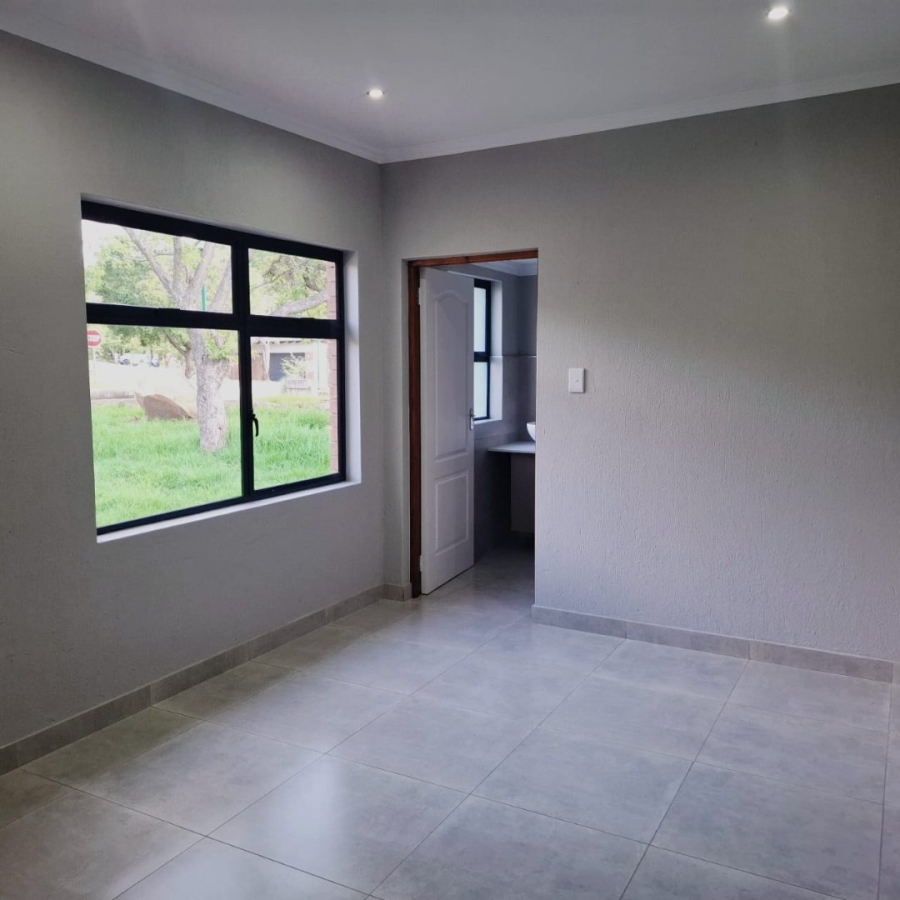 4 Bedroom Property for Sale in Sonheuwel Ext 1 Mpumalanga