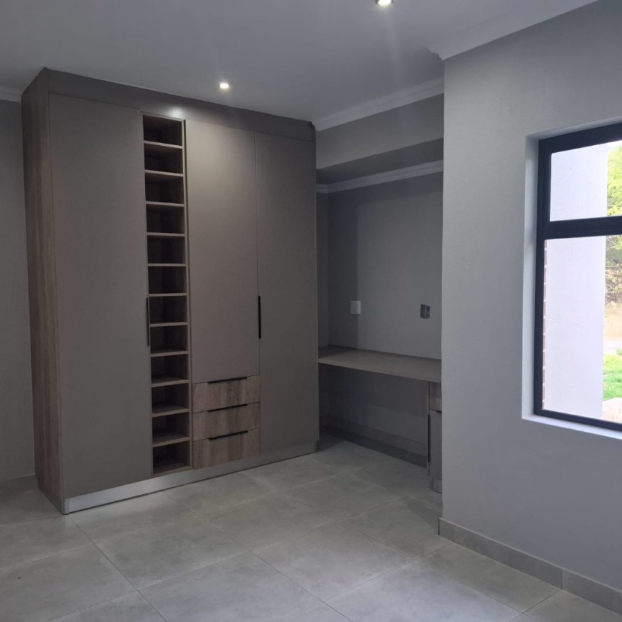 4 Bedroom Property for Sale in Sonheuwel Ext 1 Mpumalanga