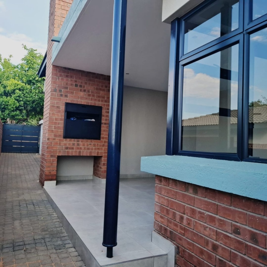 4 Bedroom Property for Sale in Sonheuwel Ext 1 Mpumalanga