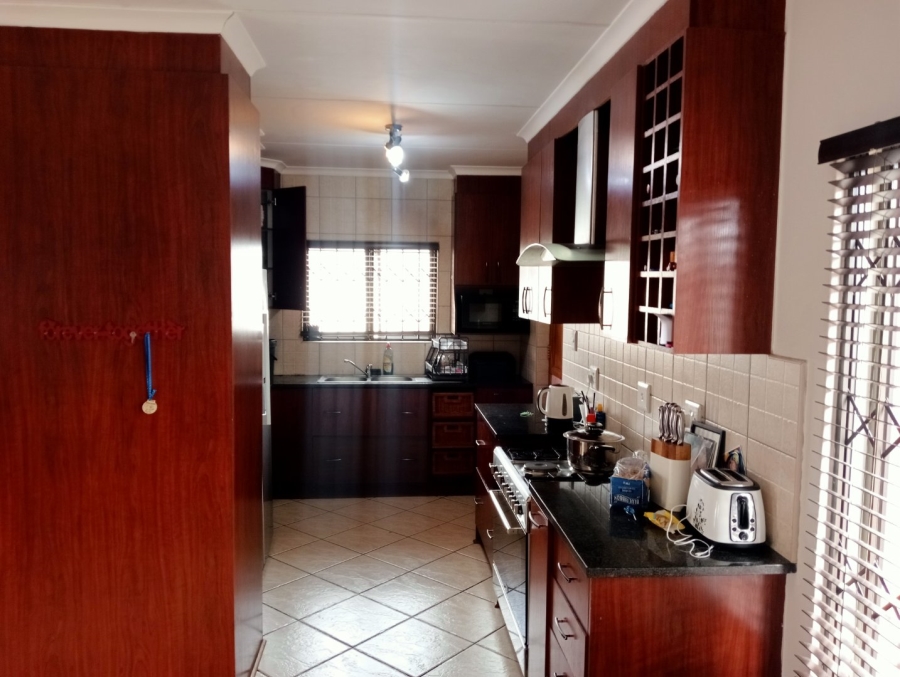 To Let 3 Bedroom Property for Rent in Noordrand Mpumalanga