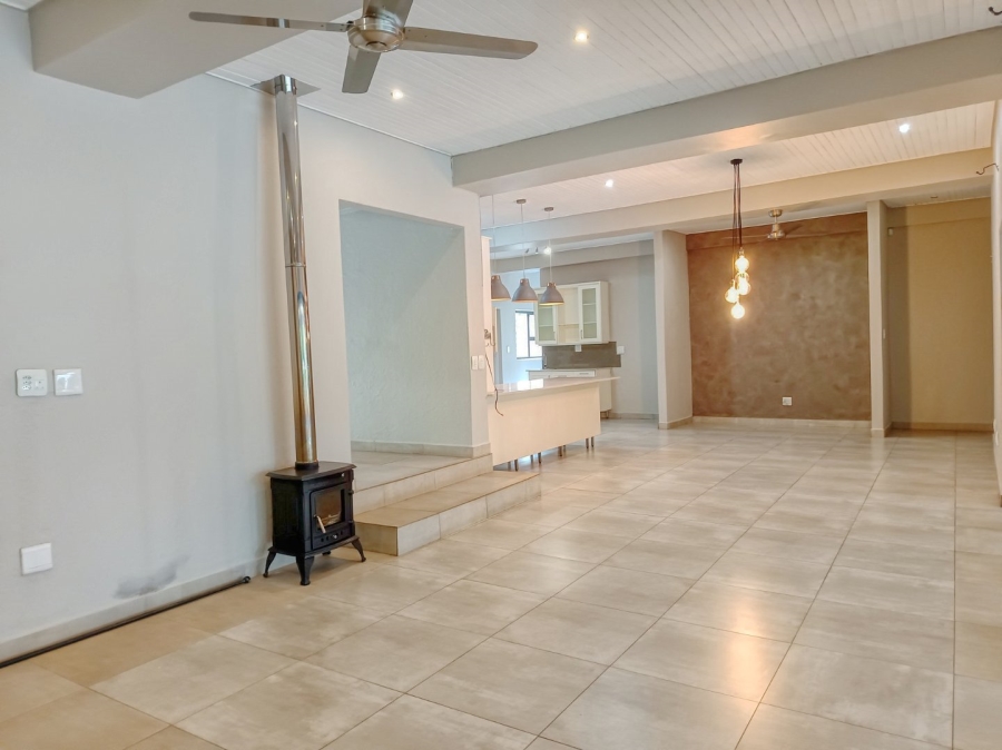 5 Bedroom Property for Sale in Kingsview Ext 1 Mpumalanga