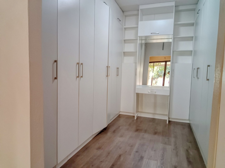5 Bedroom Property for Sale in Kingsview Ext 1 Mpumalanga