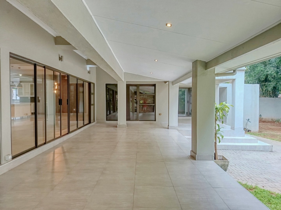 5 Bedroom Property for Sale in Kingsview Ext 1 Mpumalanga