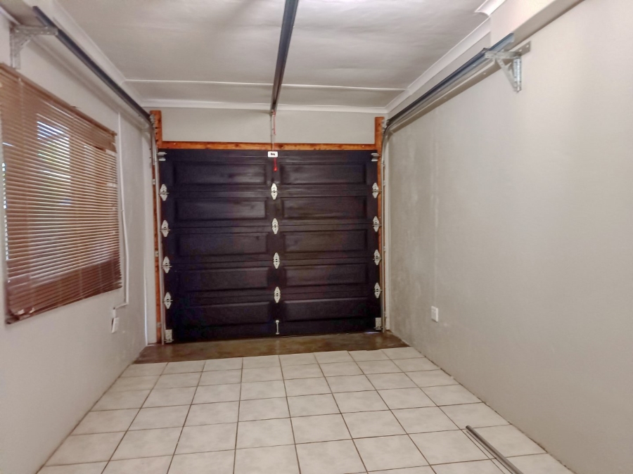 5 Bedroom Property for Sale in Kingsview Ext 1 Mpumalanga