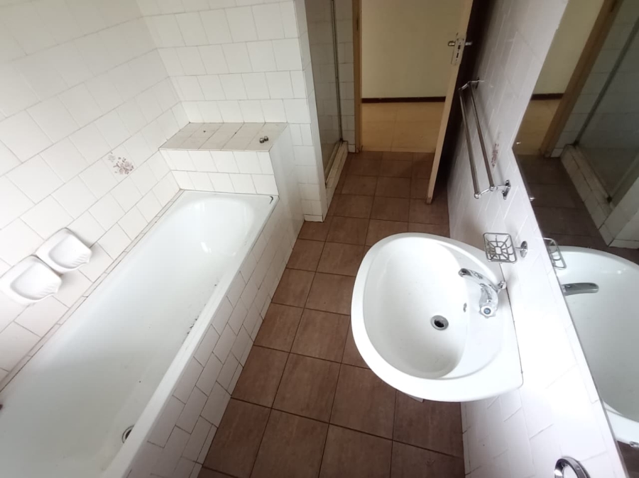 To Let 3 Bedroom Property for Rent in Ben Fleur Mpumalanga