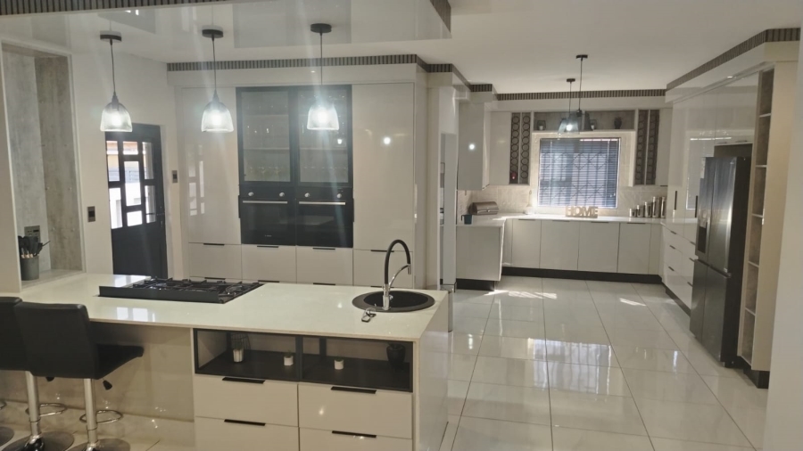 5 Bedroom Property for Sale in Clewer Mpumalanga