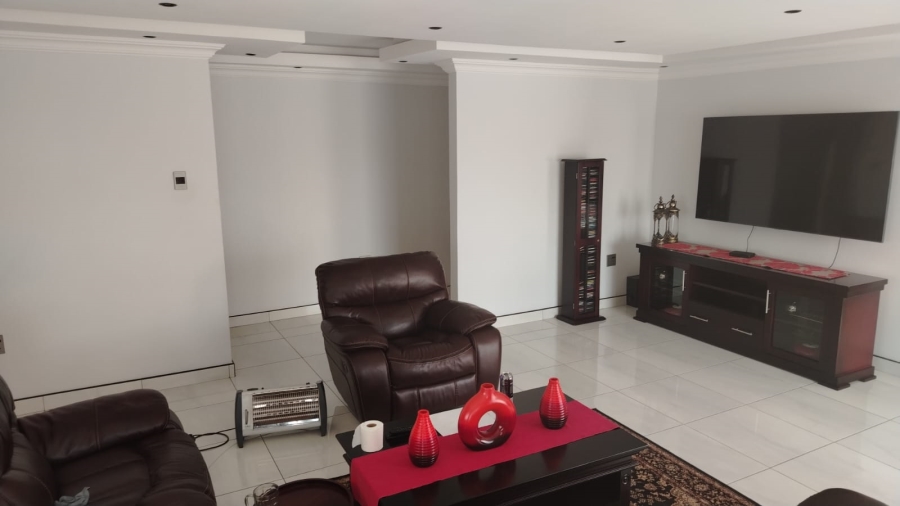 5 Bedroom Property for Sale in Clewer Mpumalanga