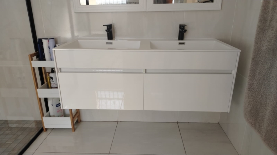 5 Bedroom Property for Sale in Clewer Mpumalanga