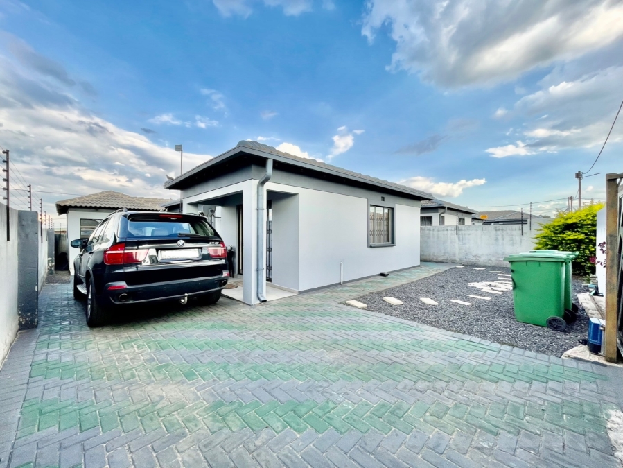 3 Bedroom Property for Sale in Hlalamandi Mpumalanga