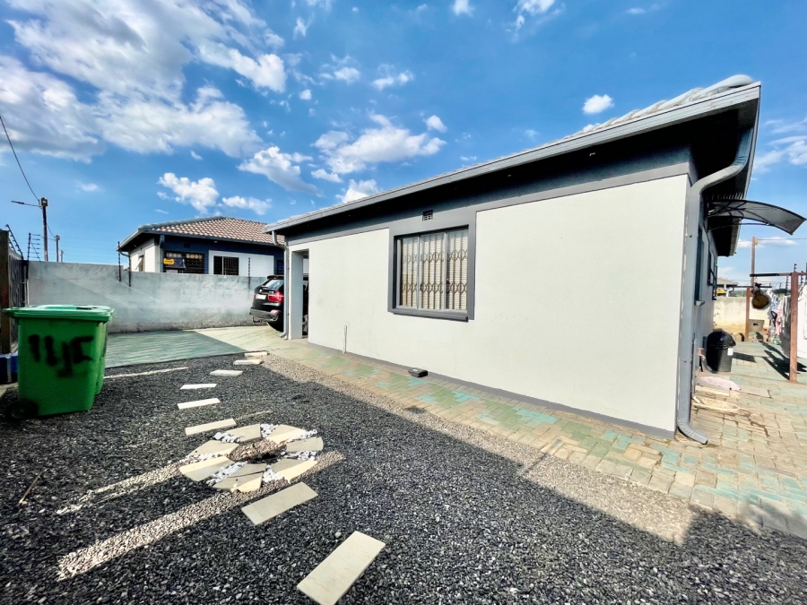 3 Bedroom Property for Sale in Hlalamandi Mpumalanga
