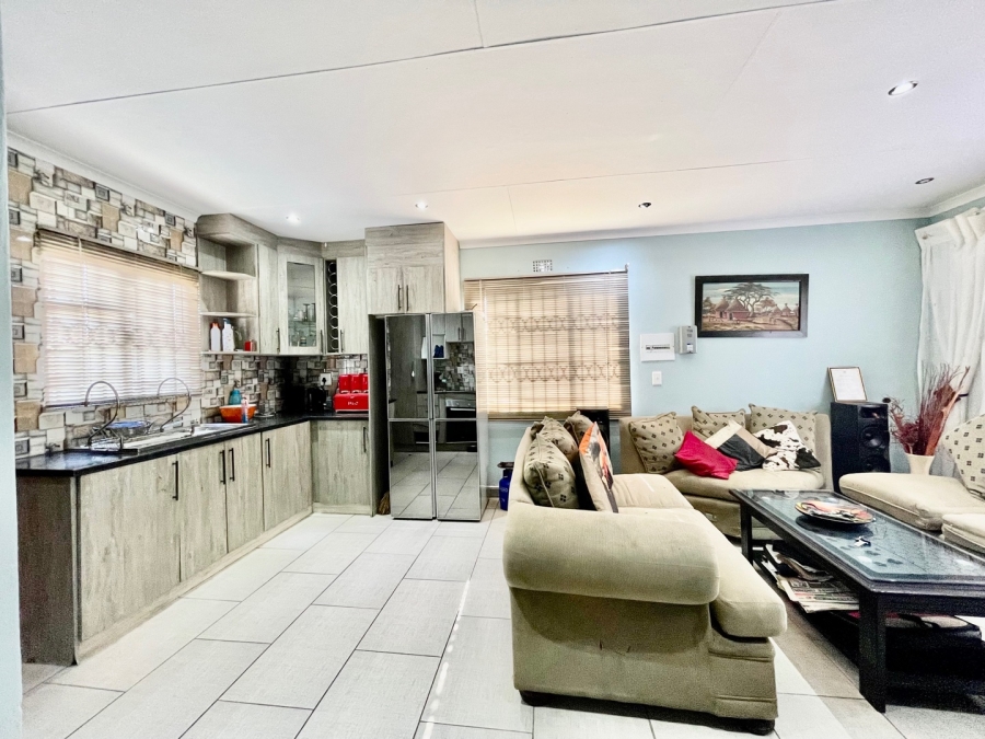 3 Bedroom Property for Sale in Hlalamandi Mpumalanga