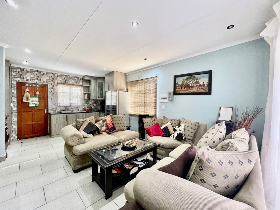 3 Bedroom Property for Sale in Hlalamandi Mpumalanga