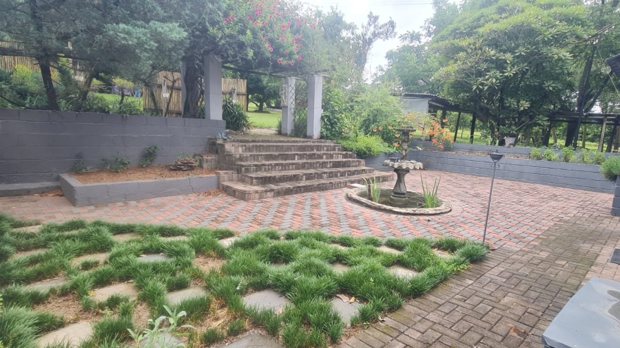 To Let 2 Bedroom Property for Rent in White River Rural Mpumalanga