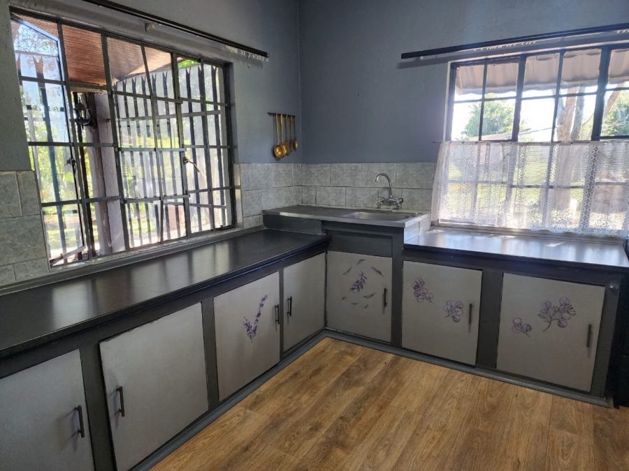 To Let 2 Bedroom Property for Rent in White River Rural Mpumalanga