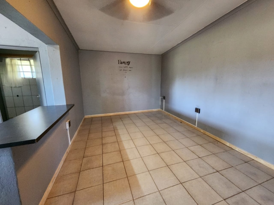 To Let 2 Bedroom Property for Rent in White River Rural Mpumalanga