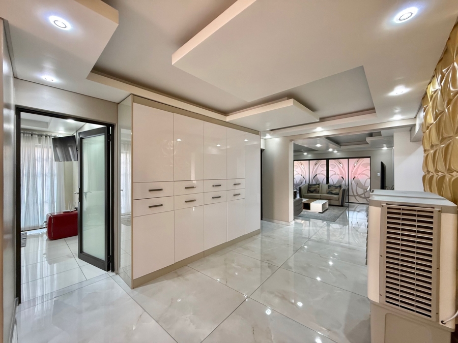 4 Bedroom Property for Sale in Aerorand Mpumalanga