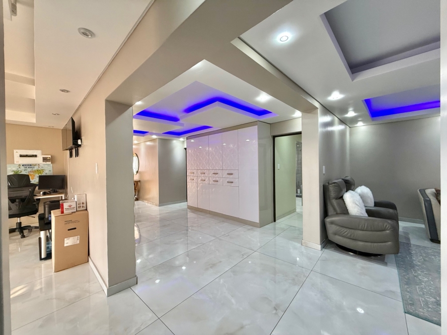 4 Bedroom Property for Sale in Aerorand Mpumalanga