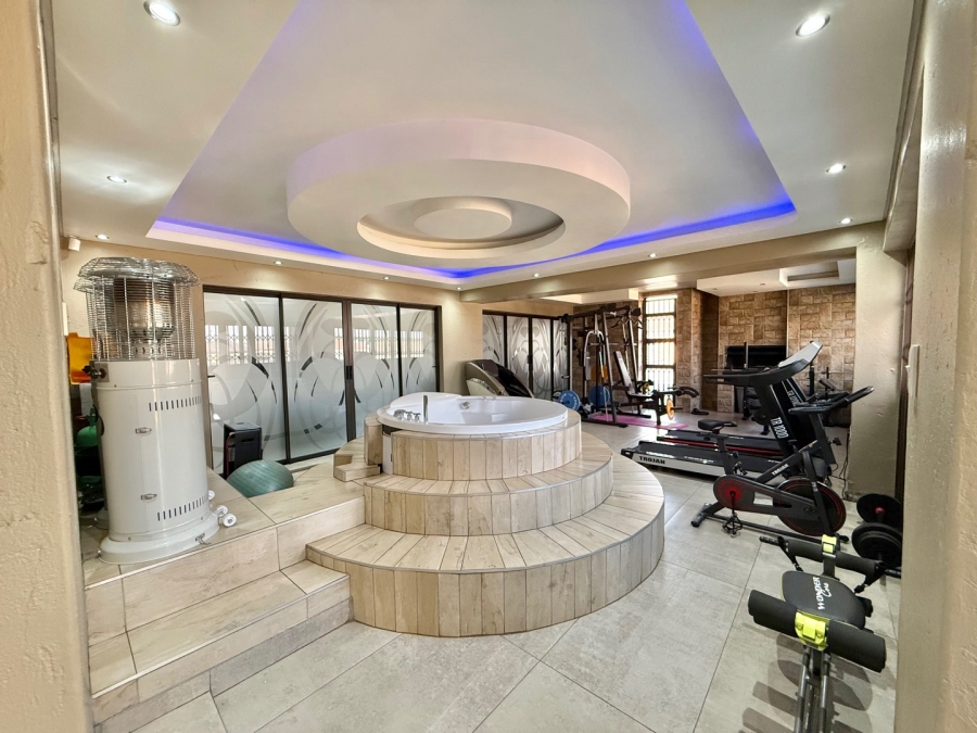 4 Bedroom Property for Sale in Aerorand Mpumalanga
