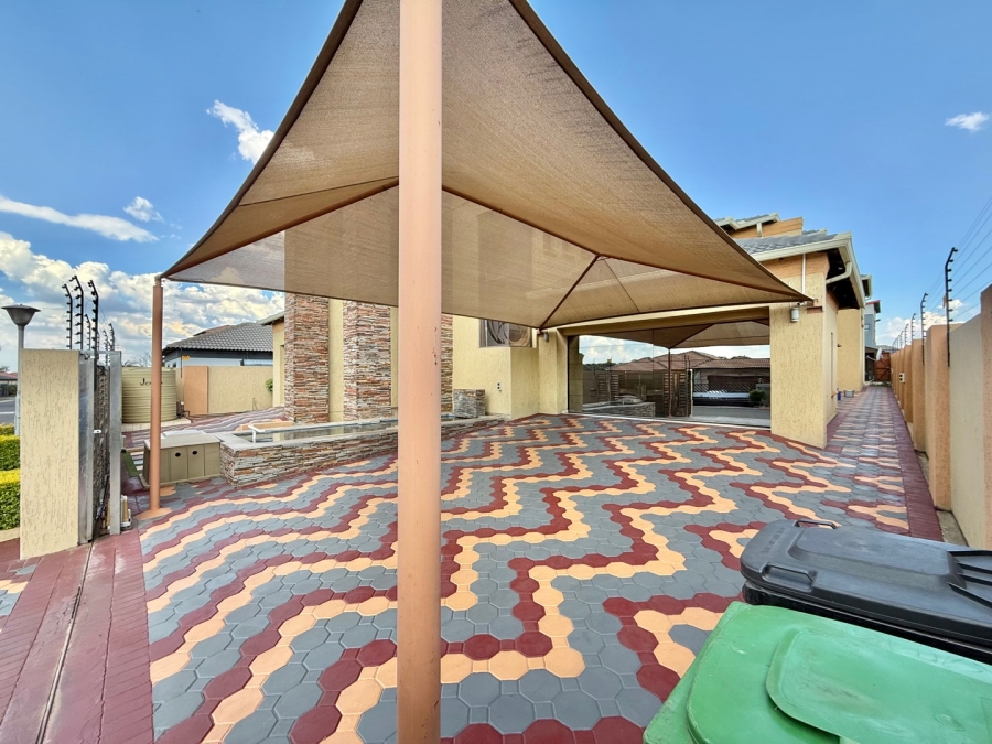 4 Bedroom Property for Sale in Aerorand Mpumalanga