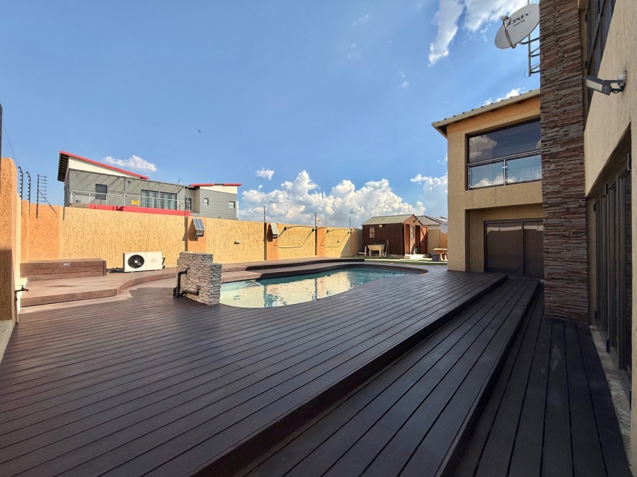 4 Bedroom Property for Sale in Aerorand Mpumalanga