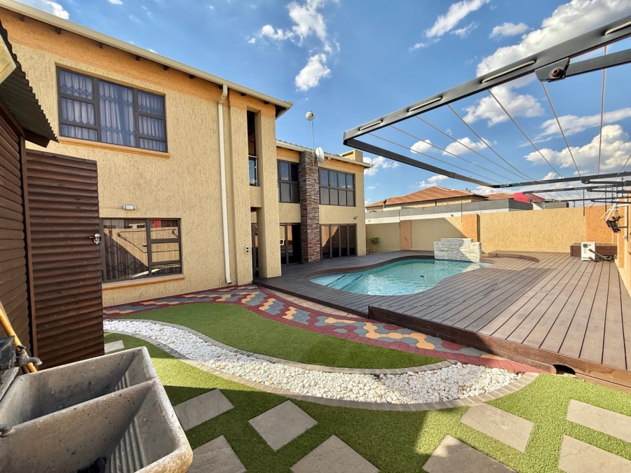 4 Bedroom Property for Sale in Aerorand Mpumalanga
