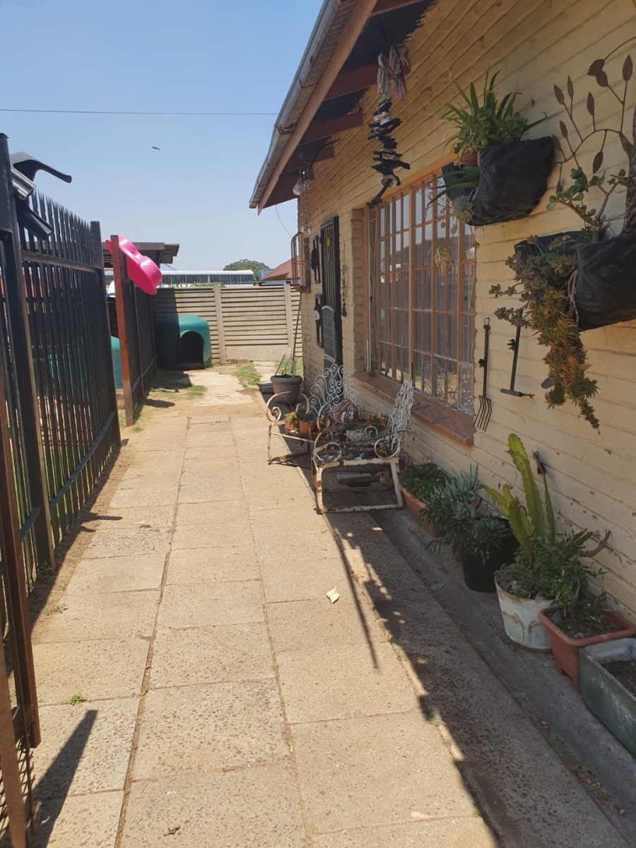 3 Bedroom Property for Sale in Witbank Ext 8 Mpumalanga
