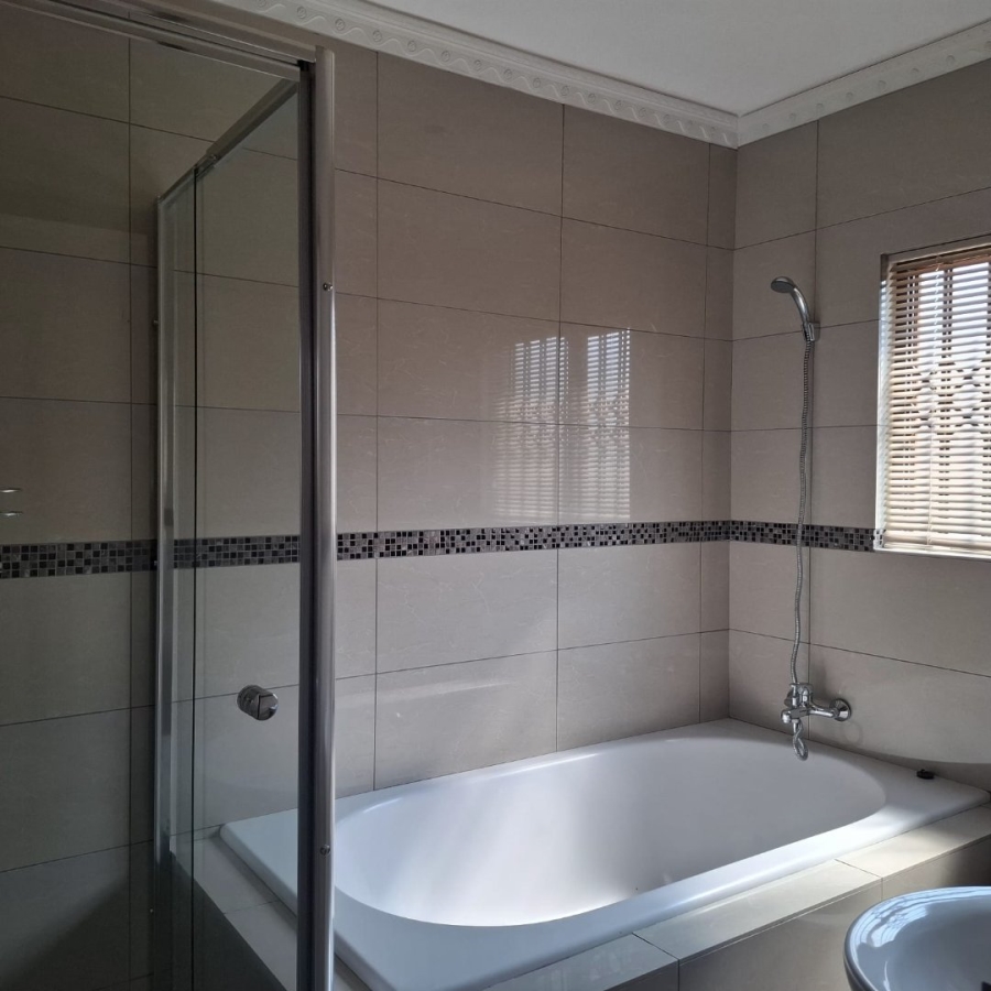 4 Bedroom Property for Sale in Elawini Lifestyle Estate Mpumalanga