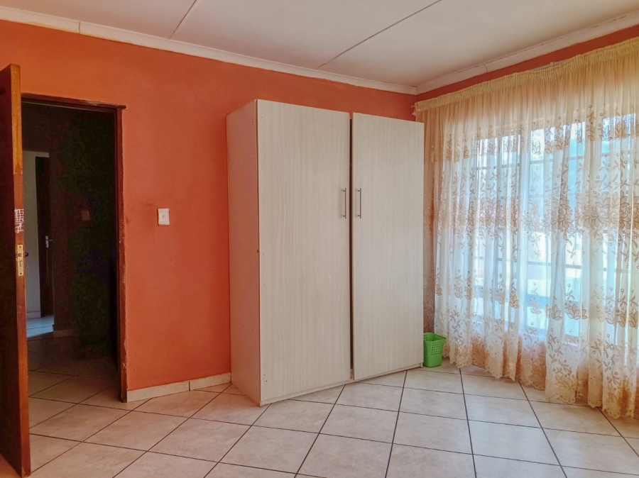 6 Bedroom Property for Sale in White River Ext 18 Mpumalanga