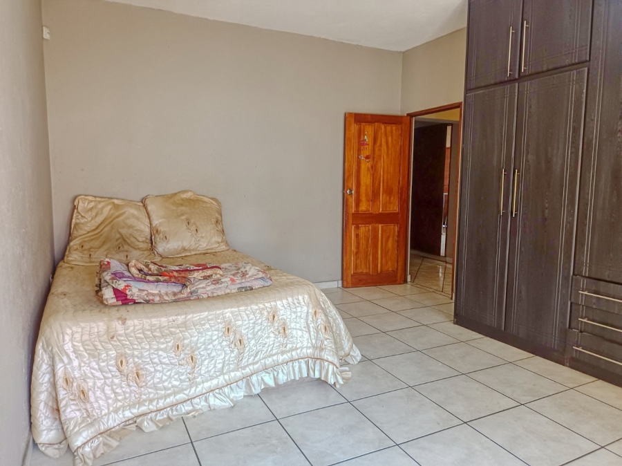6 Bedroom Property for Sale in White River Ext 18 Mpumalanga