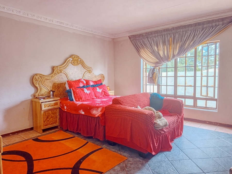 6 Bedroom Property for Sale in White River Ext 18 Mpumalanga