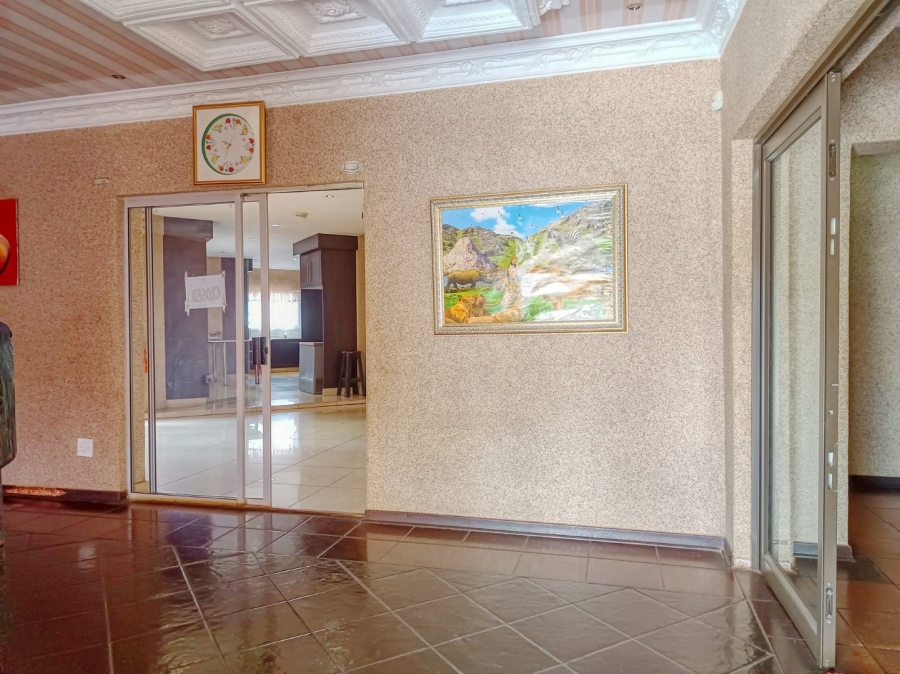 6 Bedroom Property for Sale in White River Ext 18 Mpumalanga