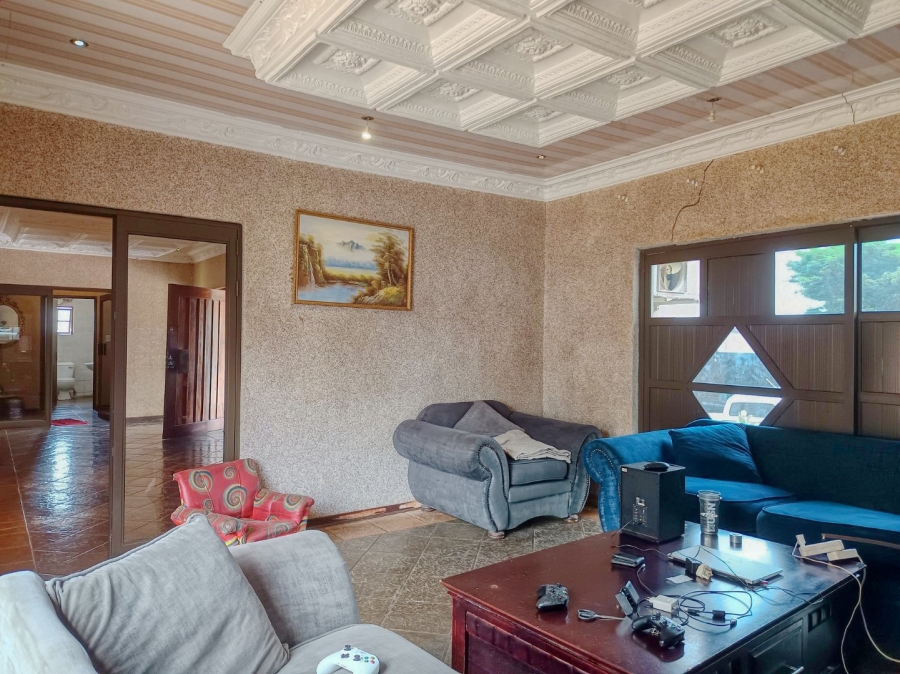 6 Bedroom Property for Sale in White River Ext 18 Mpumalanga