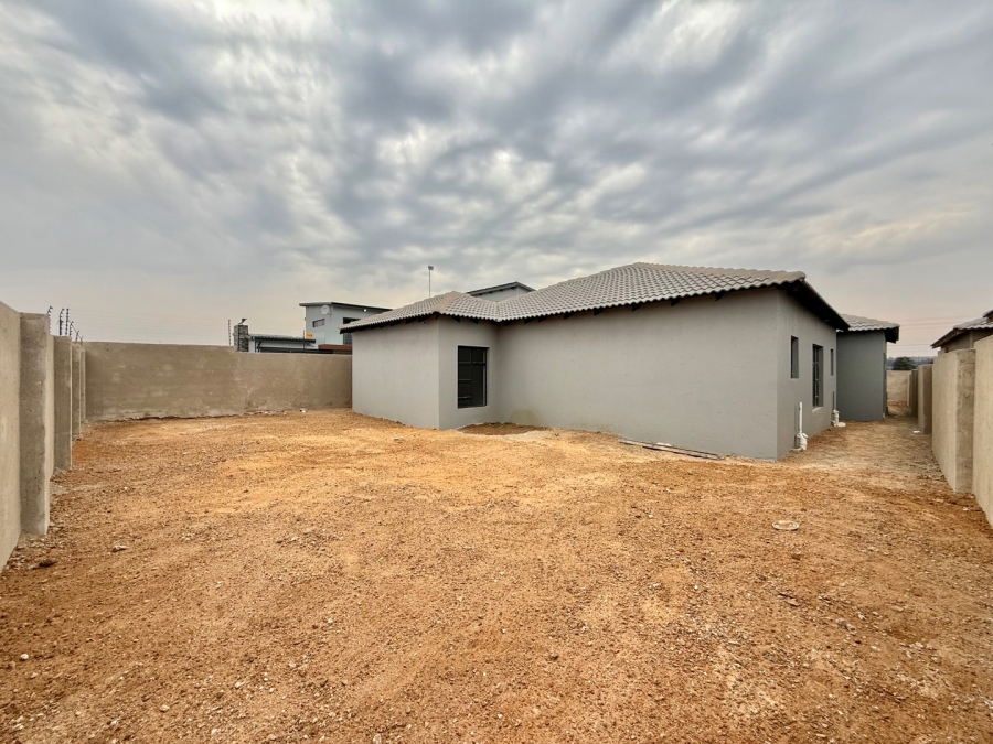 4 Bedroom Property for Sale in Aerorand Mpumalanga