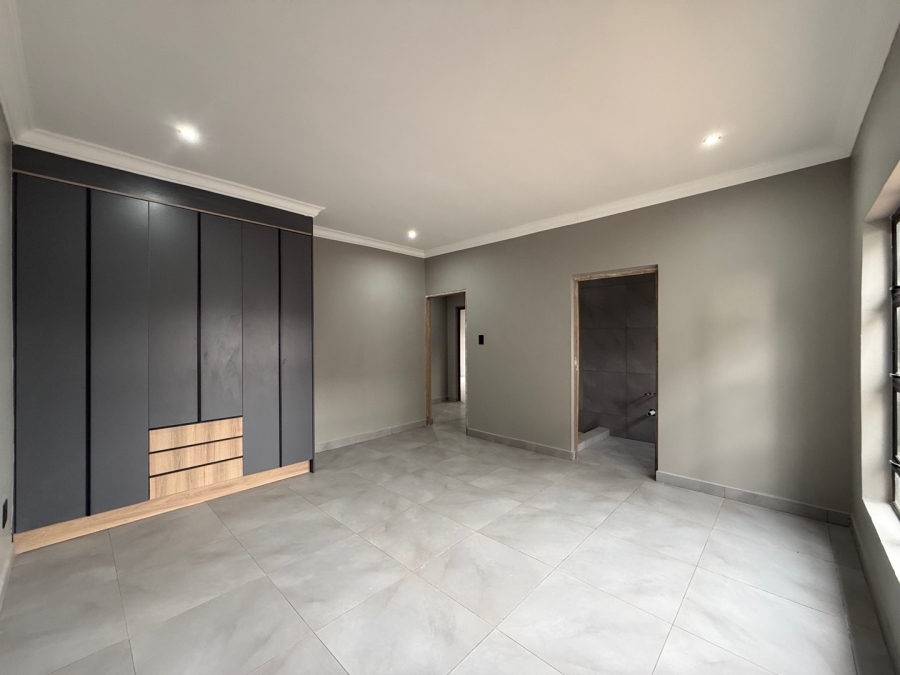 4 Bedroom Property for Sale in Aerorand Mpumalanga