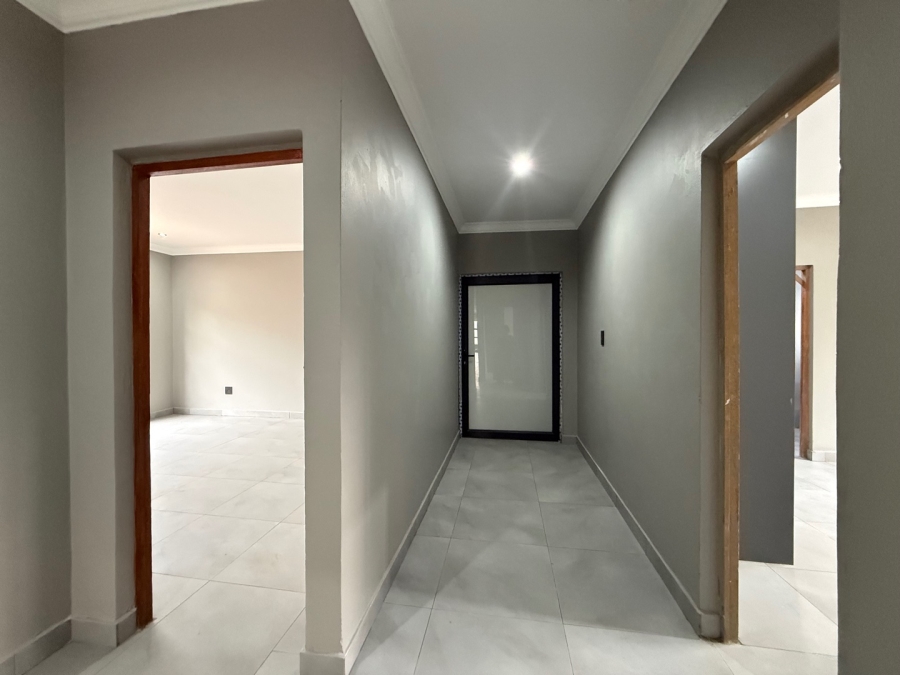 4 Bedroom Property for Sale in Aerorand Mpumalanga